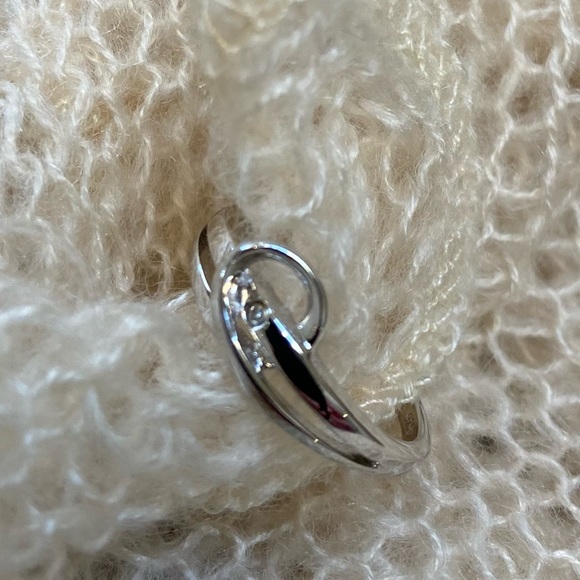 Sterling silver and diamond ring - Picture 1 of 3